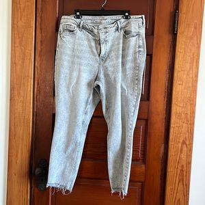 Old navy size 18Short jeans